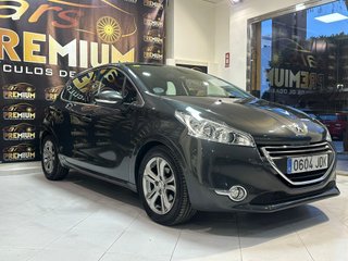 Peugeot 208 2015 TAN SOLO 177000 KILOMETROS