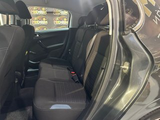 Peugeot 208 2015 TAN SOLO 177000 KILOMETROS