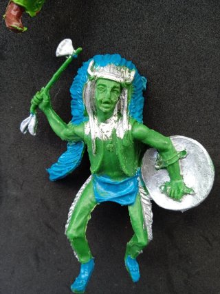 Lote 3 Figuras Reigon.
