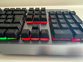 Teclado Gaming TRUST RGB Regalo Raton
