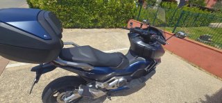 Honda Forza 750 Negra y Azul