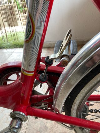 Bicicleta BH antigua roja