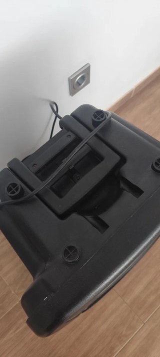 Altavoz Skytec Negro