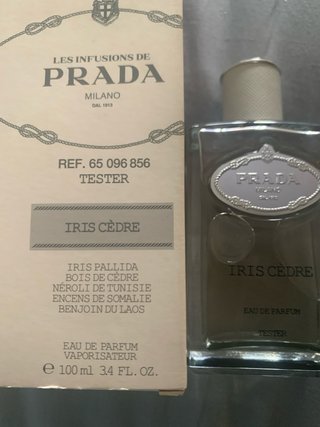 Perfume Unisex, gente con seriedad