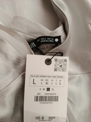 Blusa satinada asimétrica Zara