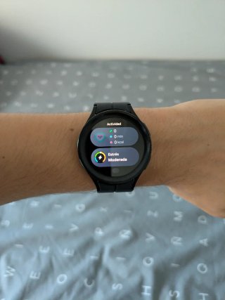 Samsung Galaxy Watch 5 Pro (Titanium) + 4 Correas