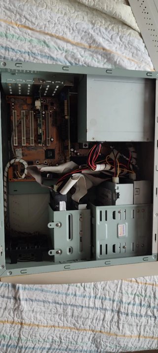 PC Antiguo AMD Athlon K7 Beige