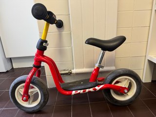 Bici de equilibrio PUKY roja
