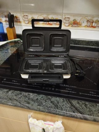 Sandwichera Magefesa