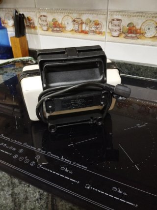 Sandwichera Magefesa