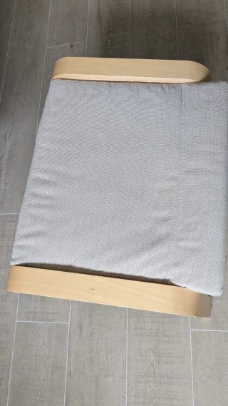 Sillón Poäng Ikea con reposapiés
