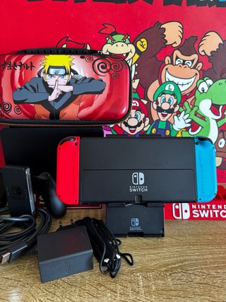 Nintendo Switch OLED 2023 Como nueva + accesorios