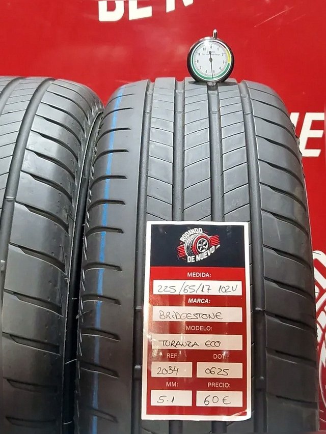 [R. 2034] - 225 65 17 102V Bridgestone