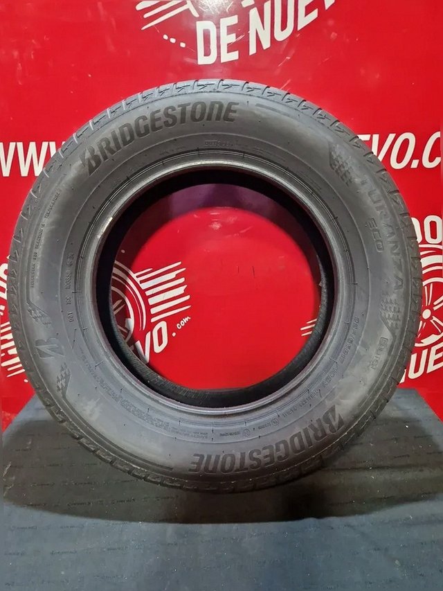 [R. 2034] - 225 65 17 102V Bridgestone