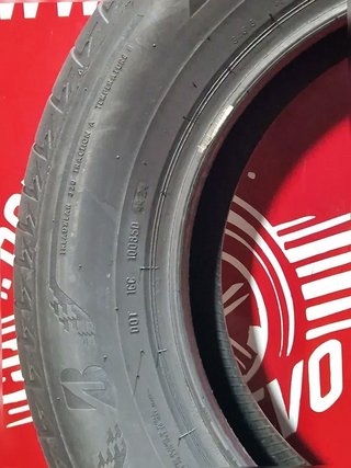 [R. 2034] - 225 65 17 102V Bridgestone