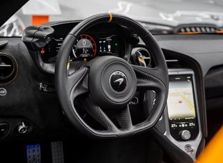 McLaren 750S TRIPLE CORONA  750S TRIPLE CORONA