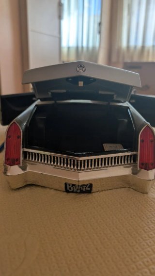 Cadillac Bratz Plata
