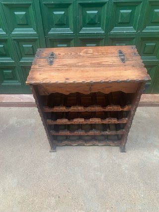 Botellero antiguo de madera