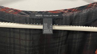 Blusa con estampado de cuadros