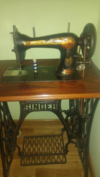 Máquina de coser Singer antigua
