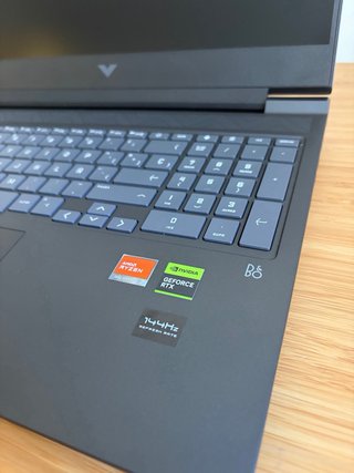 PORTÁTIL GAMIGN HP VICTUS RYZEN 7 7840HS RTX 4050