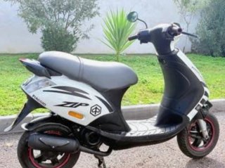 Piaggio Zip Scooter