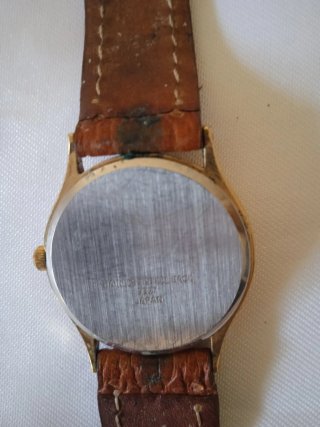 Reloj Lotus Pulsera Cuarzo Dorado Marrón