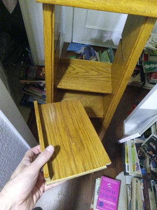 Estantería de madera