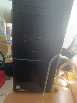 PC Sobremesa Negro/Plata