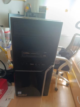 PC Sobremesa Negro/Plata