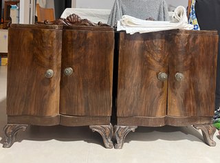 Mueble restaurado con flores y pájaros