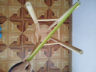 Taburete alto de madera