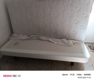 Colchón y base blanco casi nuevo