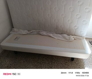 Colchón y base blanco casi nuevo