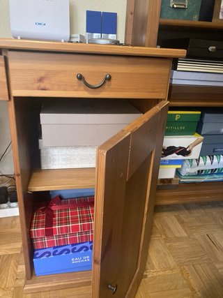 Escritorio de madera Ikea