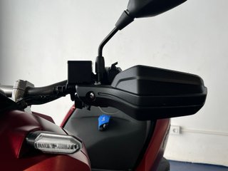Honda ADV 350 Maxi Scooter Roja