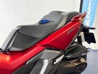 Honda ADV 350 Maxi Scooter Roja