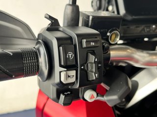 Honda ADV 350 Maxi Scooter Roja