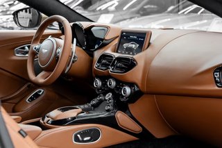 Aston Martin Vantage 4.0 V8