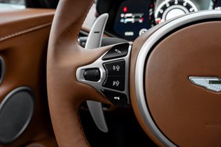 Aston Martin Vantage 4.0 V8