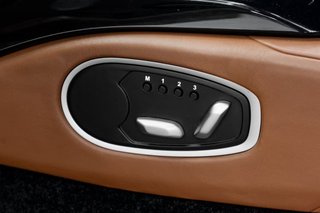 Aston Martin Vantage 4.0 V8