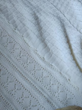 Toquilla blanca de punto En buen uso casi nueva