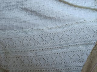 Toquilla blanca de punto En buen uso casi nueva