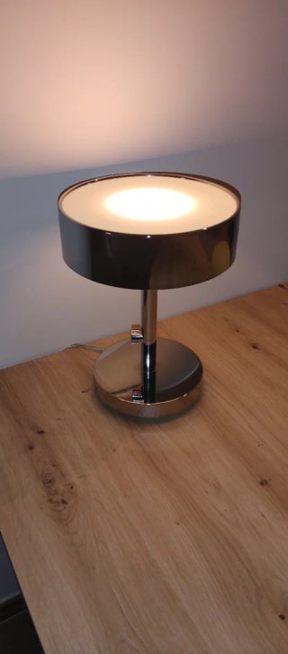 Lámpara de mesa Stockhome negra y plateada