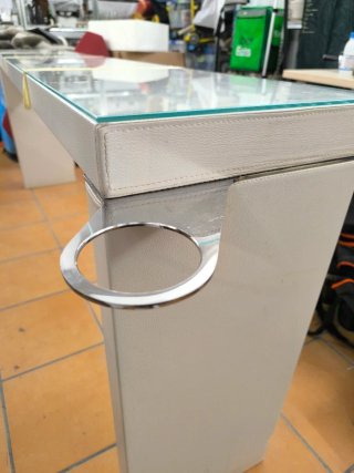 Tavolo consolle moderna in cristallo bianco 211 cm