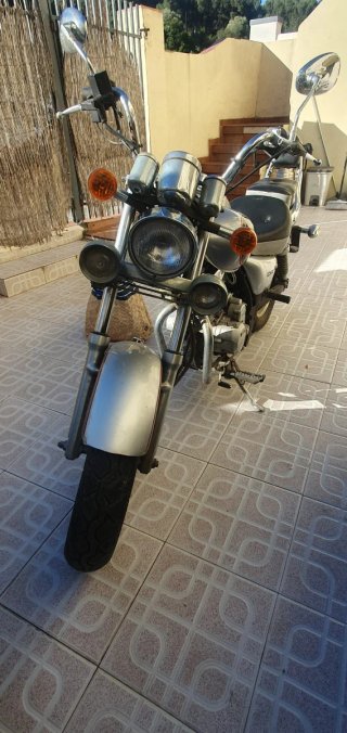 Moto Scooter Plata y Roja
