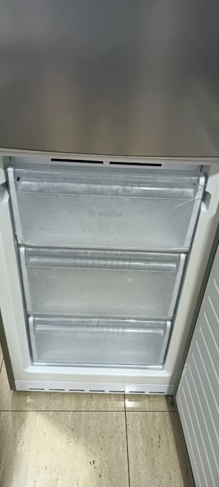 NEVERA COMBI BOSCH NO FROST ENERGÍA A+