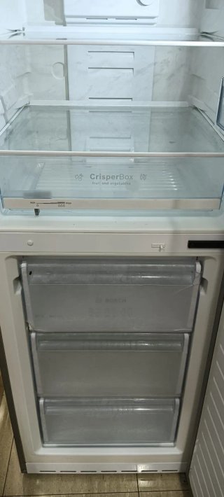 NEVERA COMBI BOSCH NO FROST ENERGÍA A+