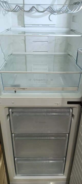 NEVERA COMBI BOSCH NO FROST ENERGÍA A+