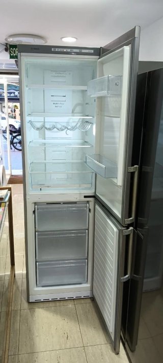 NEVERA COMBI BOSCH NO FROST ENERGÍA A+